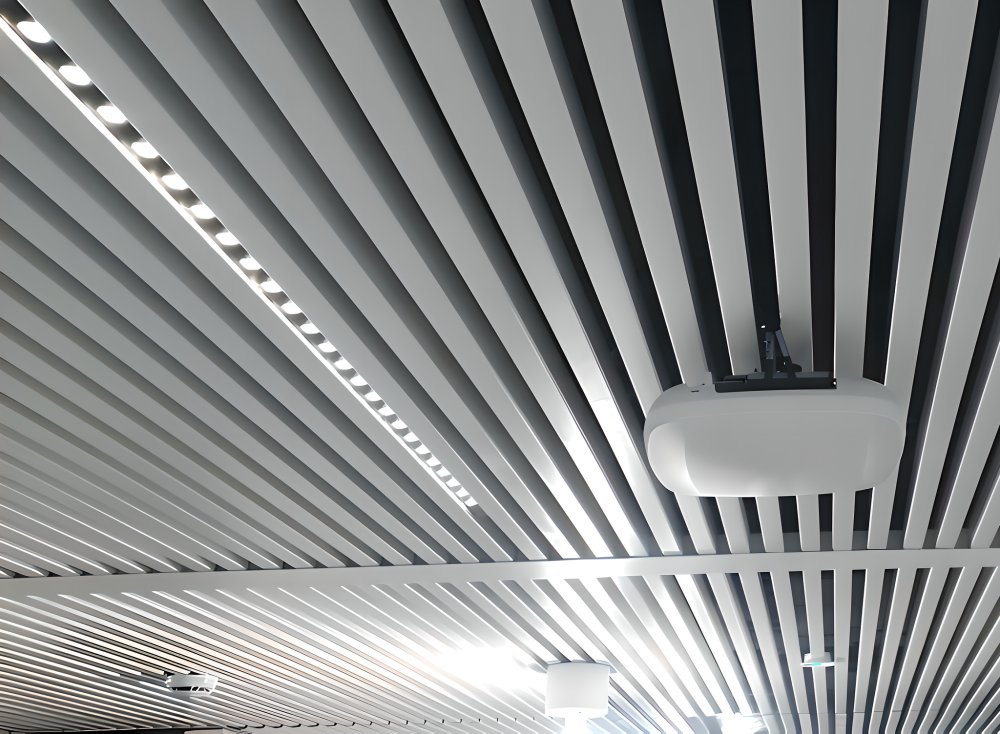 I-Forte A met access point in een lamellenplafond